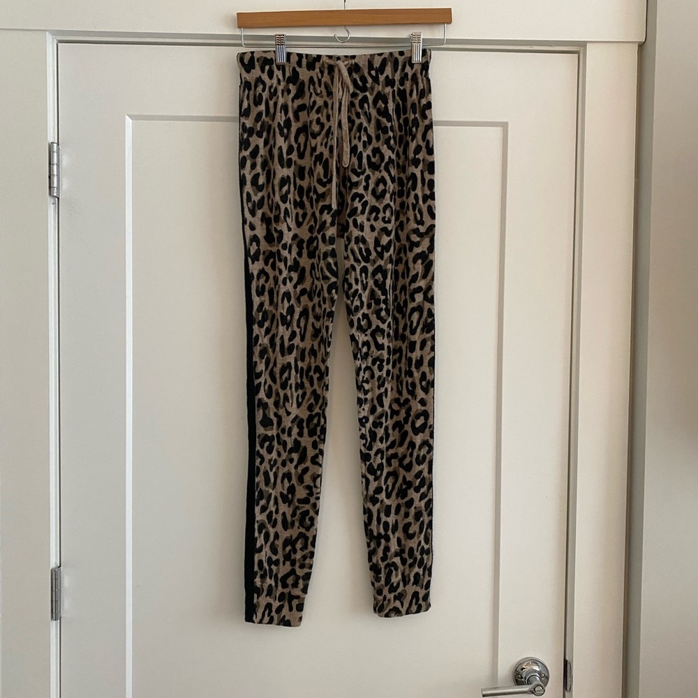 SUNDRY Leopard Wool/Cashmere Jogger